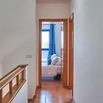 Holiday home Maria Del Mar 2 Minutes To Supermarkets, 10 Minutes To Marina Rubicon, Pool, High Speed Wifi *