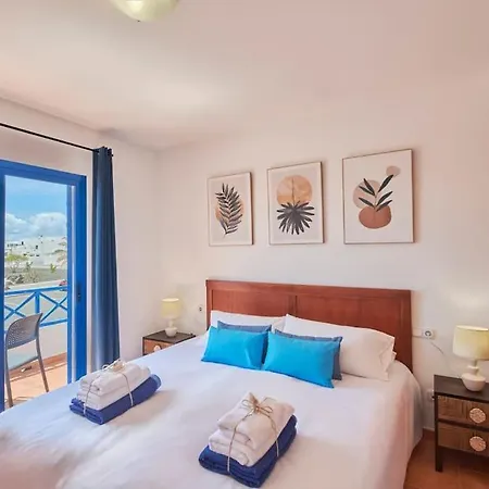 Hébergement de vacances Maria Del Mar 2 Minutes To Supermarkets, 10 Minutes To Marina Rubicon, Pool, High Speed Wifi Playa Blanca (Lanzarote)