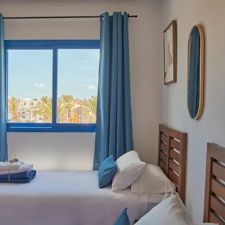 Maria Del Mar 2 Minutes To Supermarkets, 10 Minutes To Marina Rubicon, Pool, High Speed Wifi Hébergement de vacances *