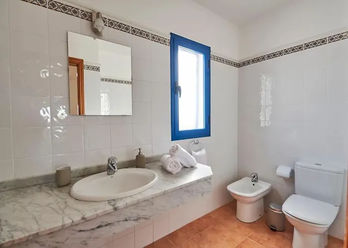 Maria Del Mar 2 Minutes To Supermarkets, 10 Minutes To Marina Rubicon, Pool, High Speed Wifi * Playa Blanca (Lanzarote)