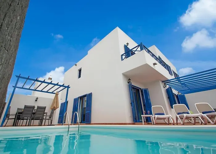 Maria Del Mar 2 Minutes To Supermarkets, 10 Minutes To Marina Rubicon, Pool, High Speed Wifi Hébergement de vacances Playa Blanca (Lanzarote)