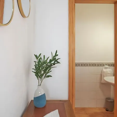 Maria Del Mar 2 Minutes To Supermarkets, 10 Minutes To Marina Rubicon, Pool, High Speed Wifi