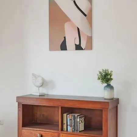 Maria Del Mar 2 Minutes To Supermarkets, 10 Minutes To Marina Rubicon, Pool, High Speed Wifi