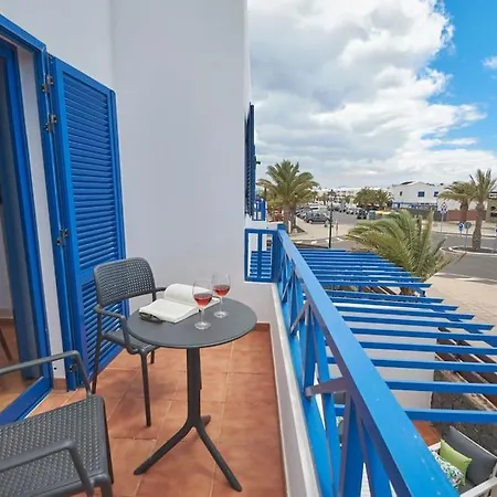 펜션 Maria Del Mar 2 Minutes To Supermarkets, 10 Minutes To Marina Rubicon, Pool, High Speed Wifi *