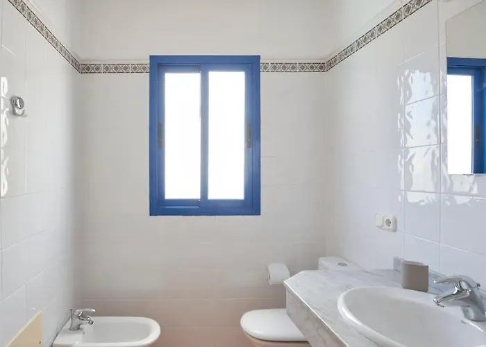 Nyaraló Maria Del Mar 2 Minutes To Supermarkets, 10 Minutes To Marina Rubicon, Pool, High Speed Wifi