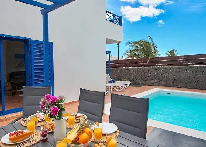 Maria Del Mar 2 Minutes To Supermarkets, 10 Minutes To Marina Rubicon, Pool, High Speed Wifi Tatil Evi