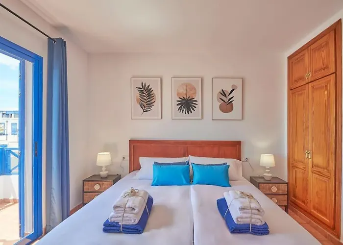 Tatil Evi Maria Del Mar 2 Minutes To Supermarkets, 10 Minutes To Marina Rubicon, Pool, High Speed Wifi