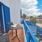 Holiday home Maria Del Mar 2 Minutes To Supermarkets, 10 Minutes To Marina Rubicon, Pool, High Speed Wifi *