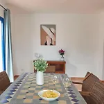 Maria Del Mar 2 Minutes To Supermarkets, 10 Minutes To Marina Rubicon, Pool, High Speed Wifi Holiday home