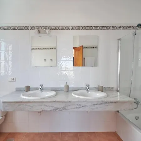 Maria Del Mar 2 Minutes To Supermarkets, 10 Minutes To Marina Rubicon, Pool, High Speed Wifi Playa Blanca (Lanzarote)