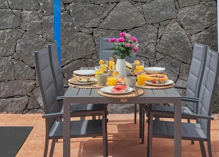 Σπίτι διακοπών Maria Del Mar 2 Minutes To Supermarkets, 10 Minutes To Marina Rubicon, Pool, High Speed Wifi *